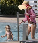 Bethenny Frankel and Daughter Bryn Splash in the Pool