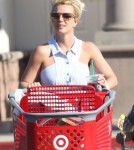 Britney & Jamie Lynn Spears Take Her Boys Shopping At Target