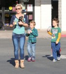 Semi-Exclusive... Britney Spears Takes Her Boys Shopping