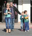 Semi-Exclusive... Britney Spears Takes Her Boys Shopping
