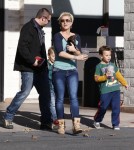 Semi-Exclusive... Britney Spears Takes Her Boys Shopping