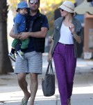 Exclusive... Elizabeth Banks And Family Out For Breakfast