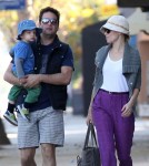 Exclusive... Elizabeth Banks And Family Out For Breakfast