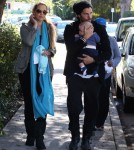 Elizabeth Berkley Takes Sky To The Park