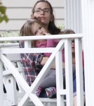 Jennifer Garner Hanging Out With Her Kids On The Porch