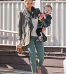 Jessica Alba And Family Out For Breakfast In West Hollywood