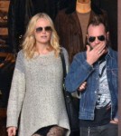 Pregnant Malin Akerman & Roberto Go Shopping