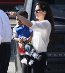 Exclusive... Sandra Bullock Celebrates Thanksgiving With Family