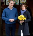A Pregnant Kate Middleton Leaves The Hospital and Goes Home