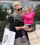 Exclusive... Pink & Willow Christmas Shopping In Malibu