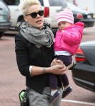 Exclusive... Pink & Willow Christmas Shopping In Malibu