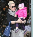 Exclusive... Pink & Willow Christmas Shopping In Malibu