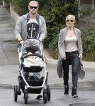 Chris Hemsworth & Elsa Take India To Christmas Eve Breakfast
