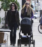 Elizabeth Berkley Dines At La Coversation With Her Family
