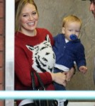 Hilary Duff Takes Luca To Babies First Class