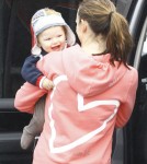 Jennifer Garner Takes Her Kids To Breakfast