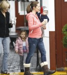 Jennifer Garner Takes Her Kids To Breakfast