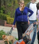 Exclusive... Pregnant Sara Rue Out For A Walk In Hollywood