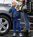Zuma Rossdale Getting Dropped Off At School