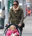 Bethenny Frankel Out Walking Daughter Bryn In New York