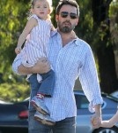 Ben Affleck Takes His Girls To The Farmers Market