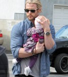 Chris Hemsworth & Elsa Pataky Take India Out For Lunch At Kreation Kafe