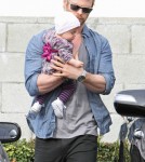 Chris Hemsworth & Elsa Pataky Take India Out For Lunch At Kreation Kafe