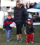 Julie Bowen Takes Her Kids To Farmers Market In Studio City