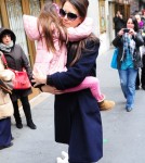 Katie Holmes Takes Suri To Her Play