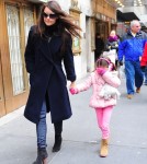 Katie Holmes Takes Suri To Her Play