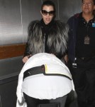 Kourtney Kardashian Returns To Los Angeles
