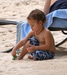 Exclusive... Miranda Kerr & Flynn Enjoy A Day On The Beach