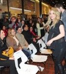 Shakira Attends Her Father's Book Presentation