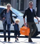 Rebecca Gayheart & Eric Dane Take Billie Shopping