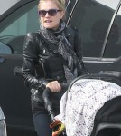 Exclusive... Anna Paquin Takes Her Twins Costume Shopping
