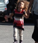 Halle Berry Shops For Groceries With Nahla