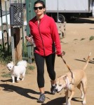 Pregnant Jenna Dewan Takes Her Dogs To Runyon Canyon