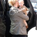 Pregnant Jessica Simpson And Her Family Stop For Mexican Food