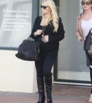 Exclusive... Pregnant Jessica Simpson Leaving The Camuto Group Offices