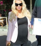 Pregnant Jessica Simpson Leaving The Ivy