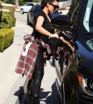 Semi-Exclusive... Pregnant Kim Kardashian Leaving Her Home