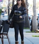 Semi-Exclusive... Pregnant Maya Rudolph Meets A Friend For Lunch