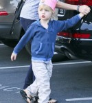Naomi Watts Takes The Boys Shopping
