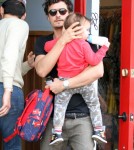 Orlando Bloom Takes His Son To Lunch