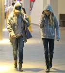 Lookalikes Reese Witherspoon and Daughter Ava Hit the Mall
