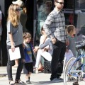 Tobey Maguire And Family Out For Brunch In Venice