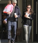 Ben Affleck & Jennifer Garner Stop For Coffee