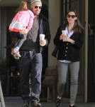 Ben Affleck & Jennifer Garner Stop For Coffee