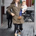 Jennifer Garner Takes Her Kids To Breakfast