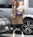 Jennifer Garner Takes Her Kids To Breakfast
